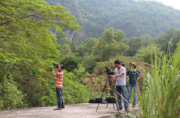 Nhóm làm việc của LifeTV tại Ninh Bình